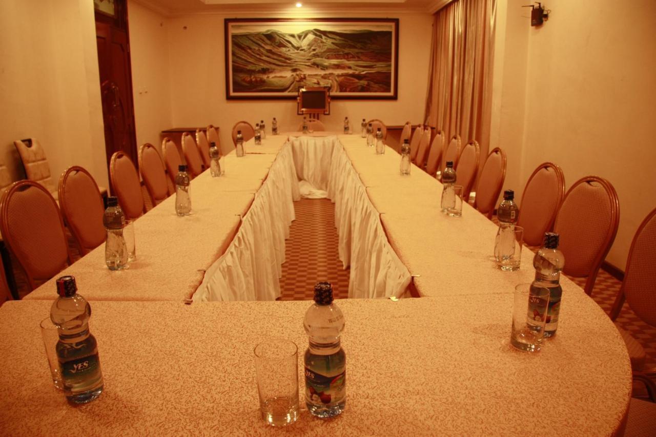 โรงแรมคาราแวน แอดดิสอาบาบา ภายนอก รูปภาพ